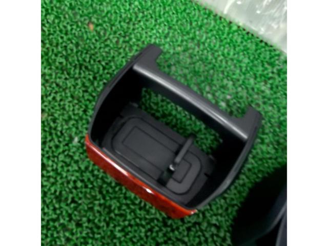 CARMATE
Small item pocket
Two