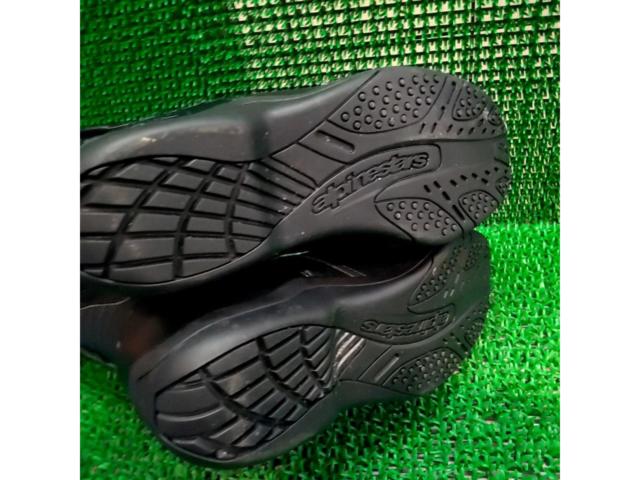 Size: 26.5cm Alpinestars
ROAM
WATERPROOF
BOOTS