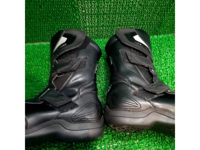 Size: 26.5cm Alpinestars
ROAM
WATERPROOF
BOOTS