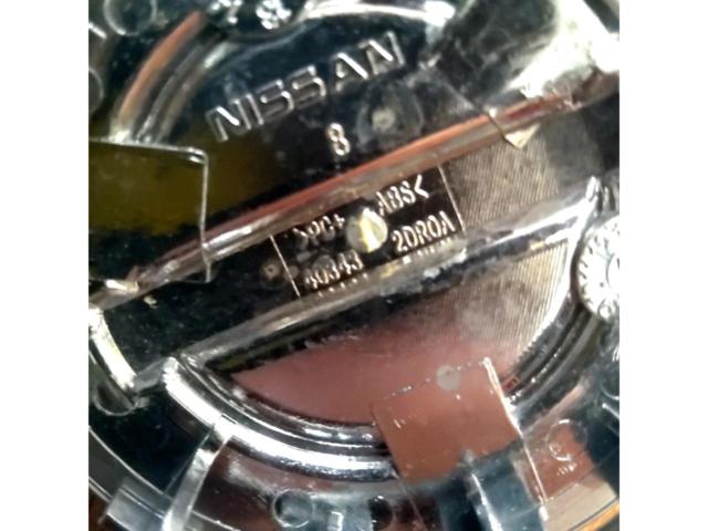 NISSAN
Genuine center cap
