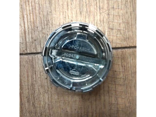 NISSAN
Genuine center cap
※ 1 only