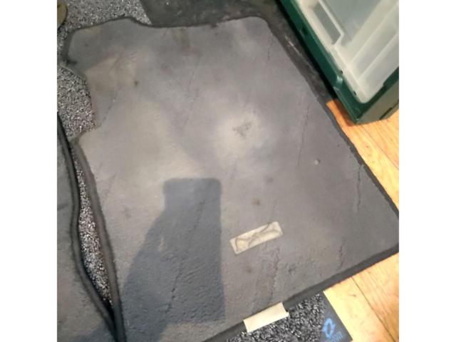 SUZUKI
Genuine floor mat
Jimny / JB23
Type 4
