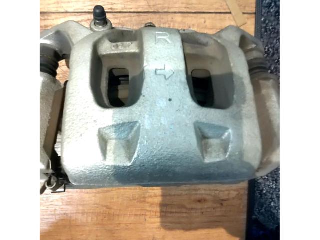 NISSAN
INFINITY genuine calipers
FX35