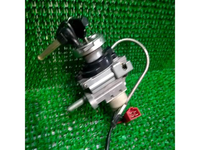 YAMAHA
Genuine key cylinder + tank cap
Cygnus X / SE44J
Taiwan specification
