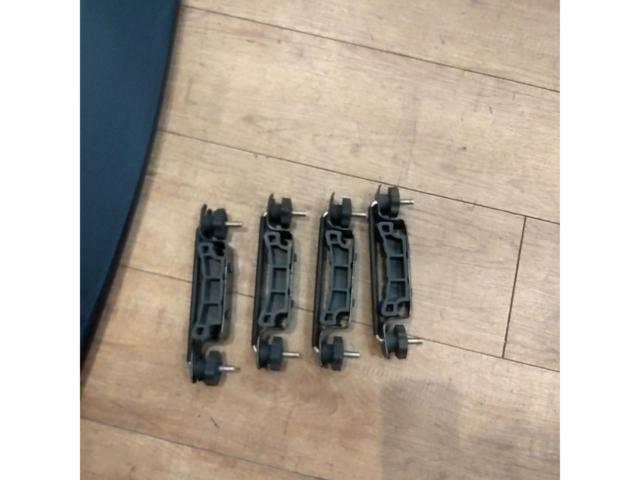 Unknown Manufacturer
Aluminum rack