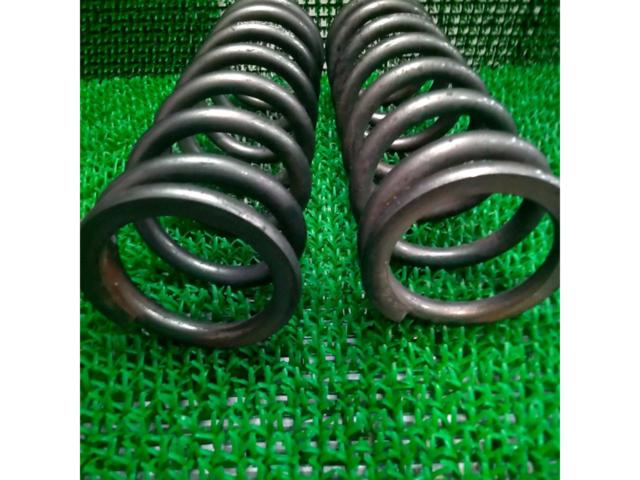 KYB
Series-wound spring
2 piece set