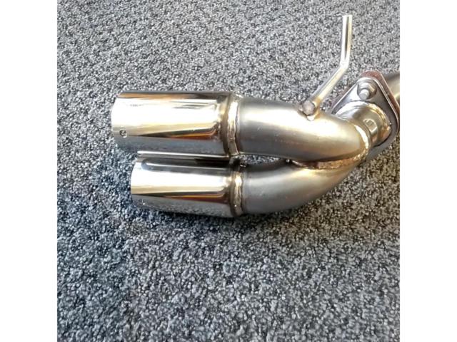 Unknown Manufacturer
Dual muffler