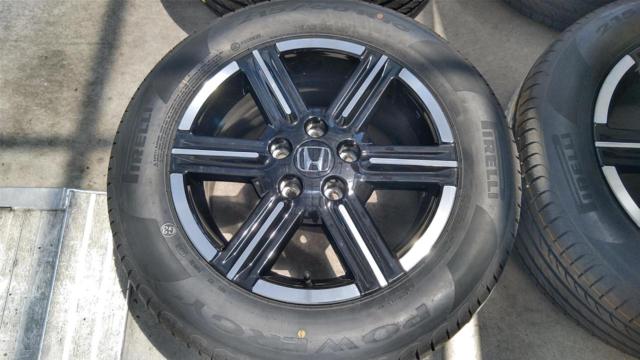 ホンダ純正(HONDA)  ヴェゼル純正ホイール  + PIRELLI(ピレリ) POWERGY