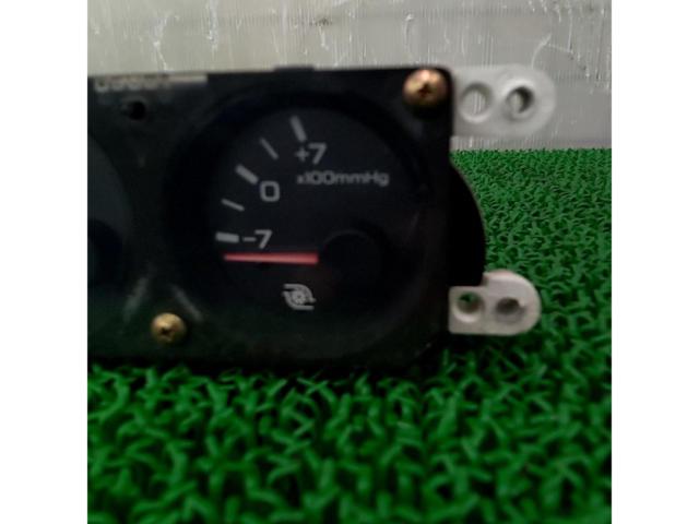 Nissan
Skyline GT-R / BNR32
Genuine
Triple meter