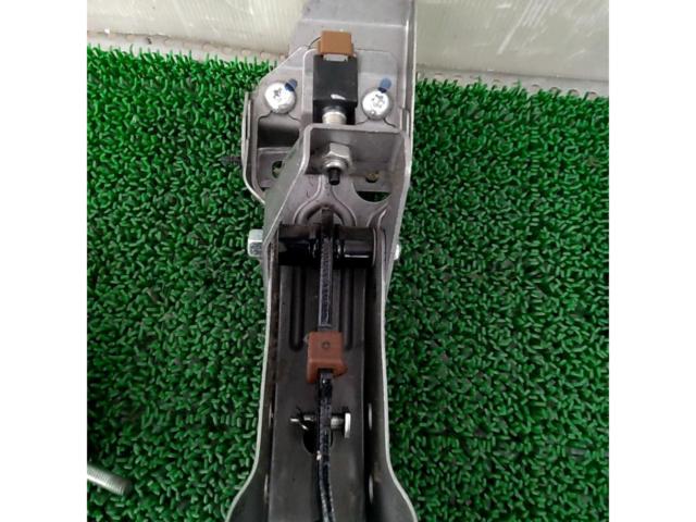 Pleiades
Legacy / BP5
Genuine pedal
(MT)
