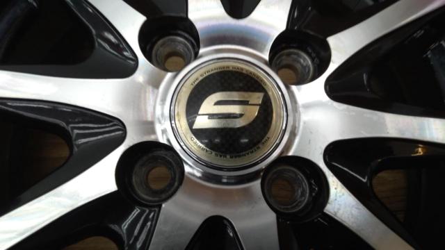 STRANGER
10-spoke wheel
+
DUNLOP
ENASAVE
EC 205