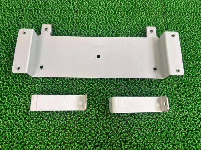 10.2V-inch flip-down monitor by Carrozzeria
TVM-FW 1020-B