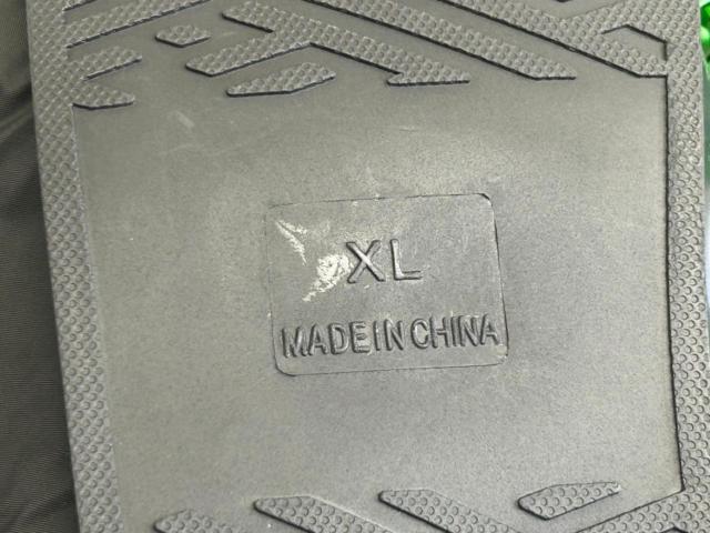 Size: XL / Approx. 26.5-27.5 cm Manufacturer: Unknown
Waterproof boots cover