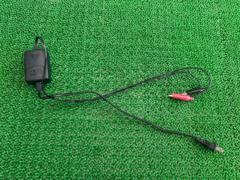 【12V用】メーカー不明 バッテリー充電器 MT-1219