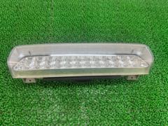 【アルファード/10系/後期】メーカー不明 ハイマウントストップランプ