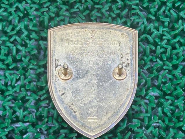 【911/997型】Porsche 純正エンブレム