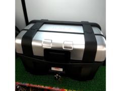 【容量46L】GIVI TRK46N モノキーケース 46L