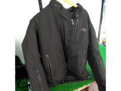 Size: LROUGH & ROAD
Gore-Tex
Riding jacket