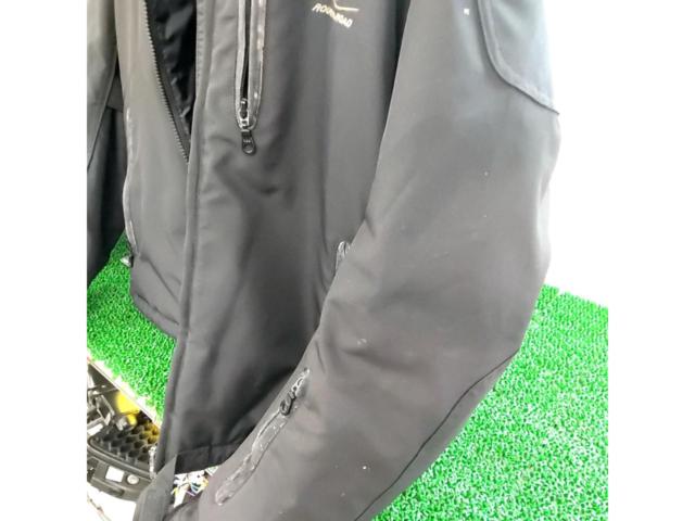 Size: LROUGH & ROAD
Gore-Tex
Riding jacket