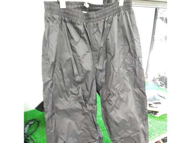 Size: LRSTaichi
DRYMASTER
RAIN
SUITS
Rain suit top and bottom set