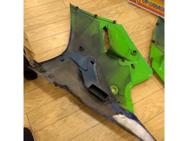 純正サイドカウル【ZXR250】