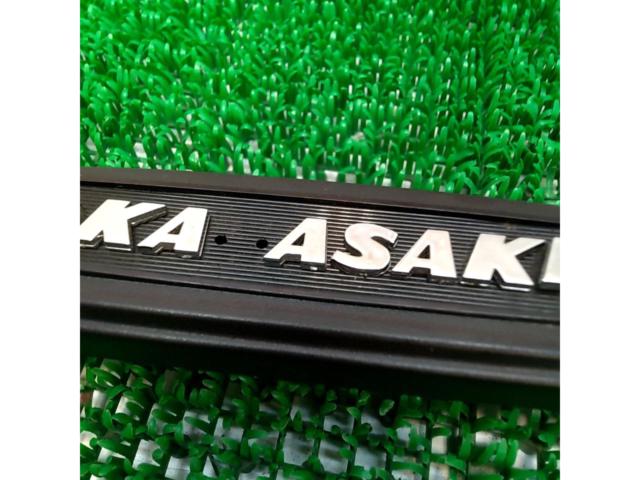 Unknown Manufacturer
Fork cover emblem
Z900RS
