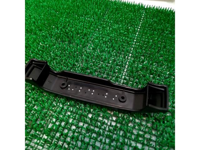 Unknown Manufacturer
Fork cover emblem
Z900RS