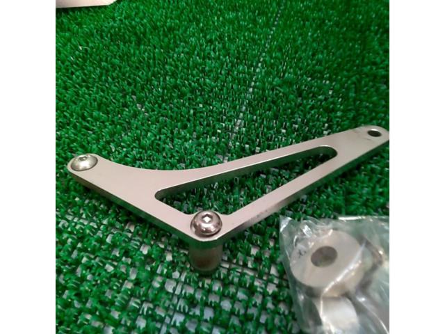OVER
RACING
Step back
CB 750 F / RC 04
