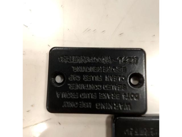 Yamaha genuine
Brake master cylinder cap
