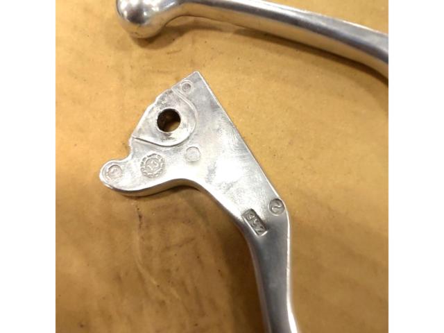 Genuine lever set for Majesty S
SG 28J