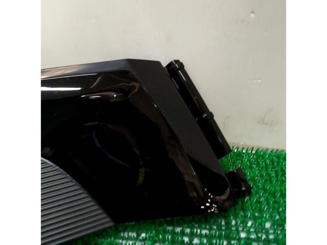 Genuine fog lamp cover for 80 series Esquire
The previous fiscal year]