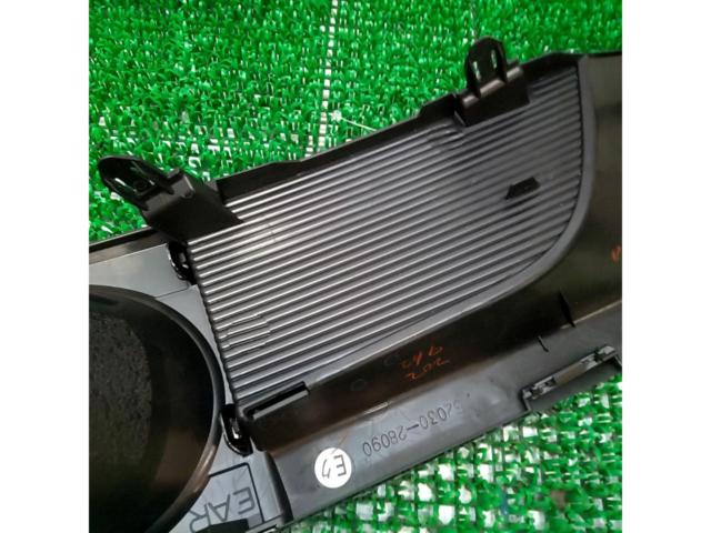 Genuine fog lamp cover for 80 series Esquire
The previous fiscal year]