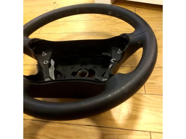 JEEP genuine
Leather steering wheel
JK style/Wrangler