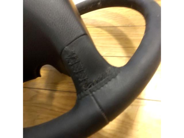 JEEP genuine
Leather steering wheel
JK style/Wrangler