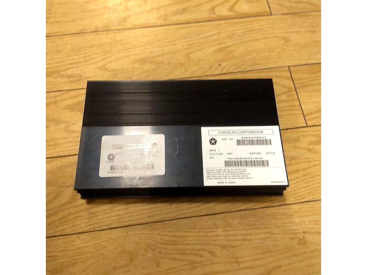 Chrysler/Jeep
Amplifier
68223796AC