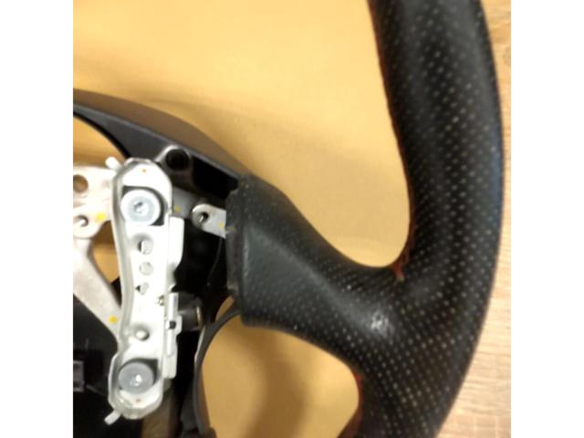 純正MOMO製ステアリング【GDB系インプレッサ】