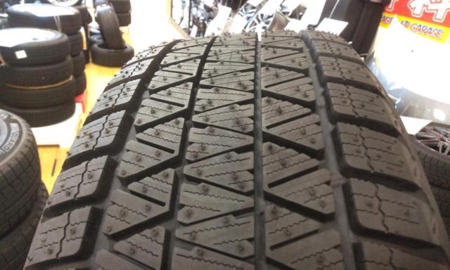 Mitsubishi
Delica D: 5
Original wheel
+
BRIDGESTONE
BLIZZAK
DM-V3