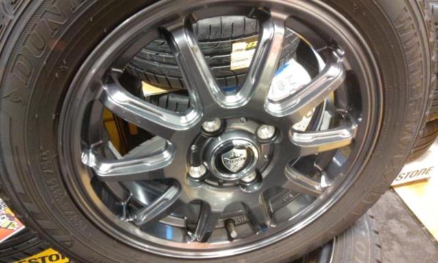ELBE
ESTROSA
5W
+
DUNLOP
WINTERMAXX
03