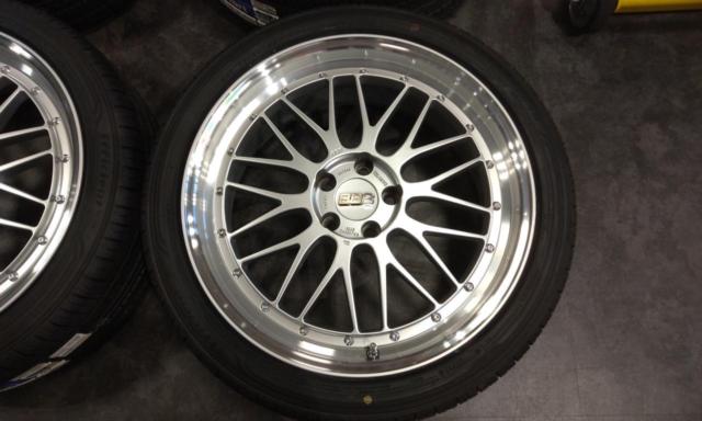 BBS
LM185
+
GOODYEAR
E-Grip
Comfort