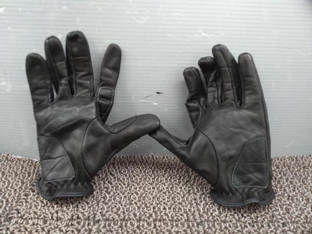 Unknown Manufacturer
Fake Leather Gloves