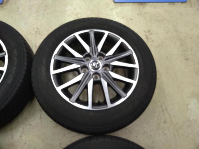 Wakeari
TOYOTA
80
Noah / Voxy
Original wheel
+ TOYO
SD-7