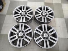 TOYOTA
FJ Cruiser
Original wheel