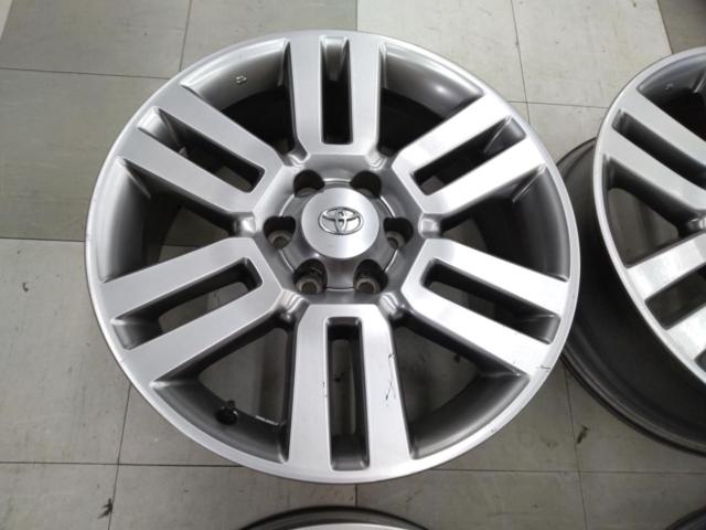 TOYOTA
FJ Cruiser
Original wheel