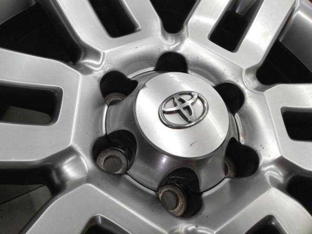 TOYOTA
FJ Cruiser
Original wheel