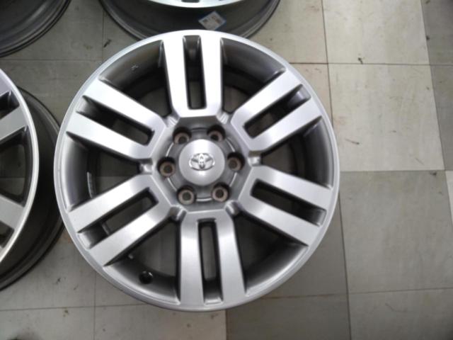 TOYOTA
FJ Cruiser
Original wheel