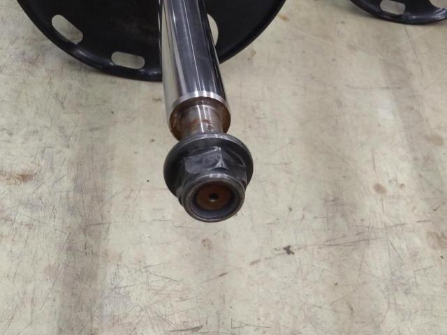 TOYOTA
Genuine shock
Front only