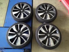 SUZUKI
ZC13S
Swift original wheel
+
KENDA
KR 203