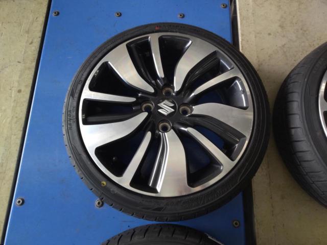 SUZUKI
ZC13S
Swift original wheel
+
KENDA
KR 203