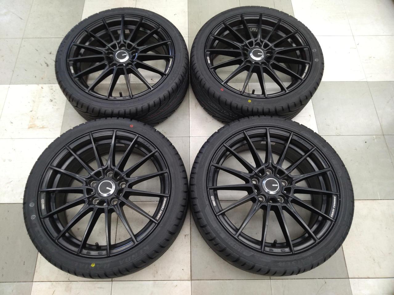 ENKEI
TUNING
FC01
+
KENDA
KR 20