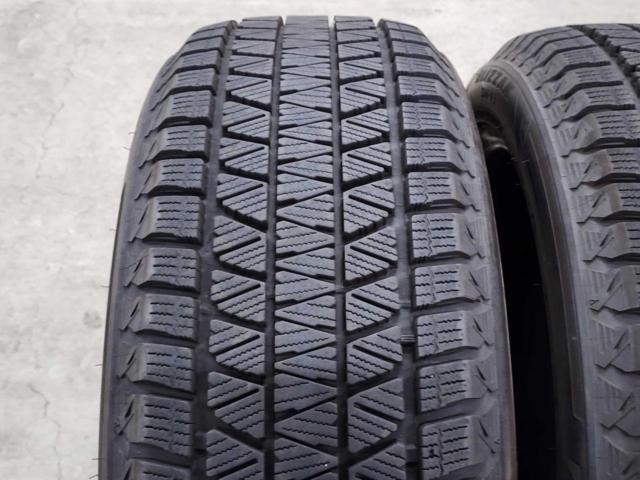BRIDGESTONE BLIZZAK DM-V3 235/50R20 100Q